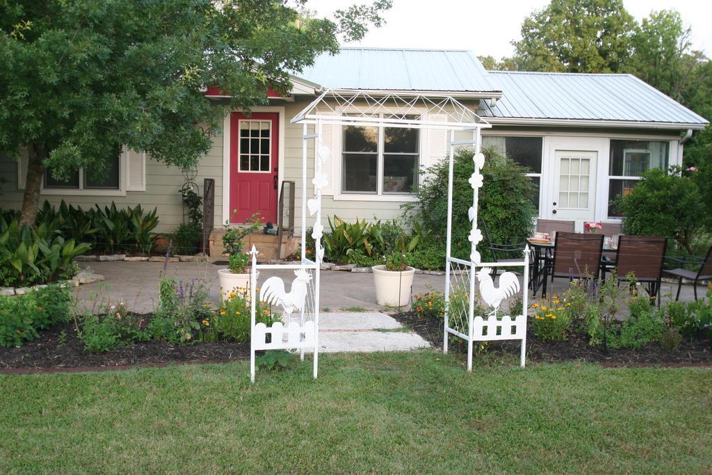 Onion Creek Cottage Austin Exterior photo